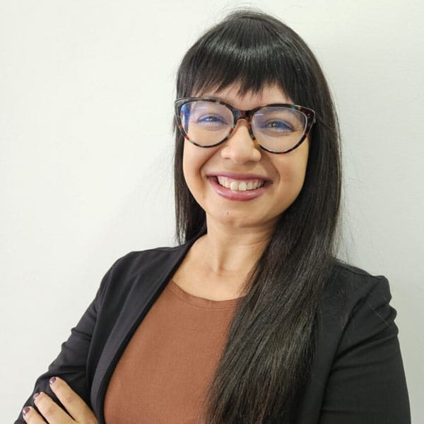 Dra. Jaqueline de Oliveira Alves